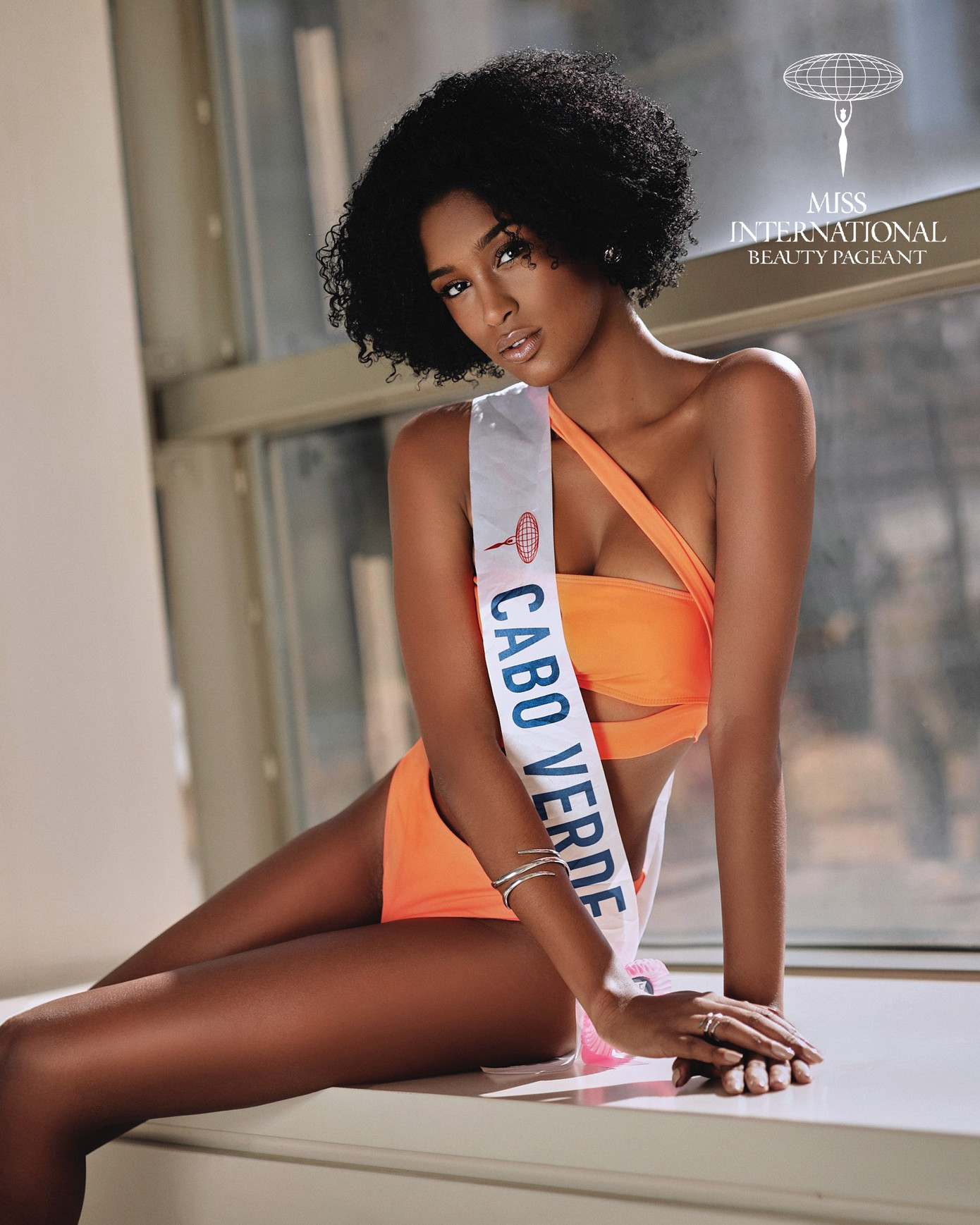 Cabo Verde cũng là thí sinh được chú ý ở châu Phi. Cô đã giành giải thưởng phụ Miss Visit Japan.