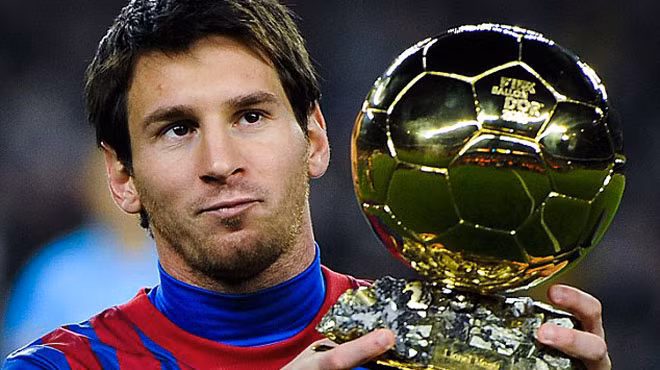 Messi cũng có một năm thành công trong màu áo tuyển Argentina. Năm 2012 là năm Messi có được nhiều bàn thắng nhất trong màu áo đội nhà, 12 lần ghi bàn. Thành tích này giúp Messi cân bằng thành tích ghi bàn tốt nhất ở một năm trong màu áo đội tuyển Argentina của tiền đạo danh tiếng Gabriel Batistuta