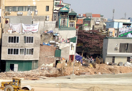 Tuyến đường hoàn thành, nhiều ngôi nhà có hai mặt tiền mở ra cơ hội kinh doanh và giá đất cũng sẽ tăng gấp nhiều lần trước đây 