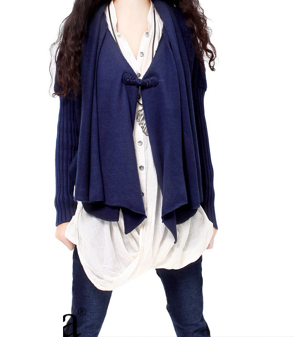 Áo sơ mi trắng với quần jeans sắn gấu đơn giản Thêm chiếc thắt lưng cá tính Thêm chiếc áo khoác nhẹ cho ngày lành lạnh Một phong cách mới khi chiếc áo kết hợp với quần ôm Mới mẻ khi đi cùng chiếc áo khoác nhẹ Biến hóa thành style rất "ngầu" rồi phải không? Dịu dàng mà cá tính khi đi cùng chiếc váy jean Thướt tha cùng chân váy bohemian.