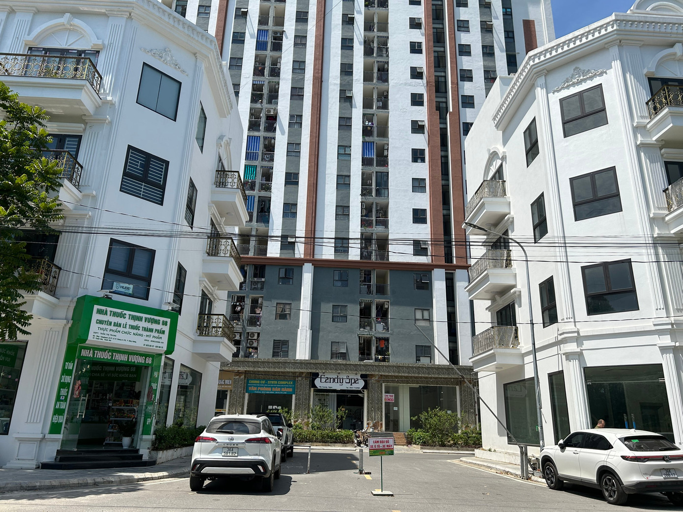 Dự án tại phố Bào Ngoại, phường Đông Hương (TP Thanh Hoá) của Công ty cổ phần xây dựng - phát triển nhà 379 nhiều lần bị lực lượng chức năng xử lý vì có nhiều vi phạm