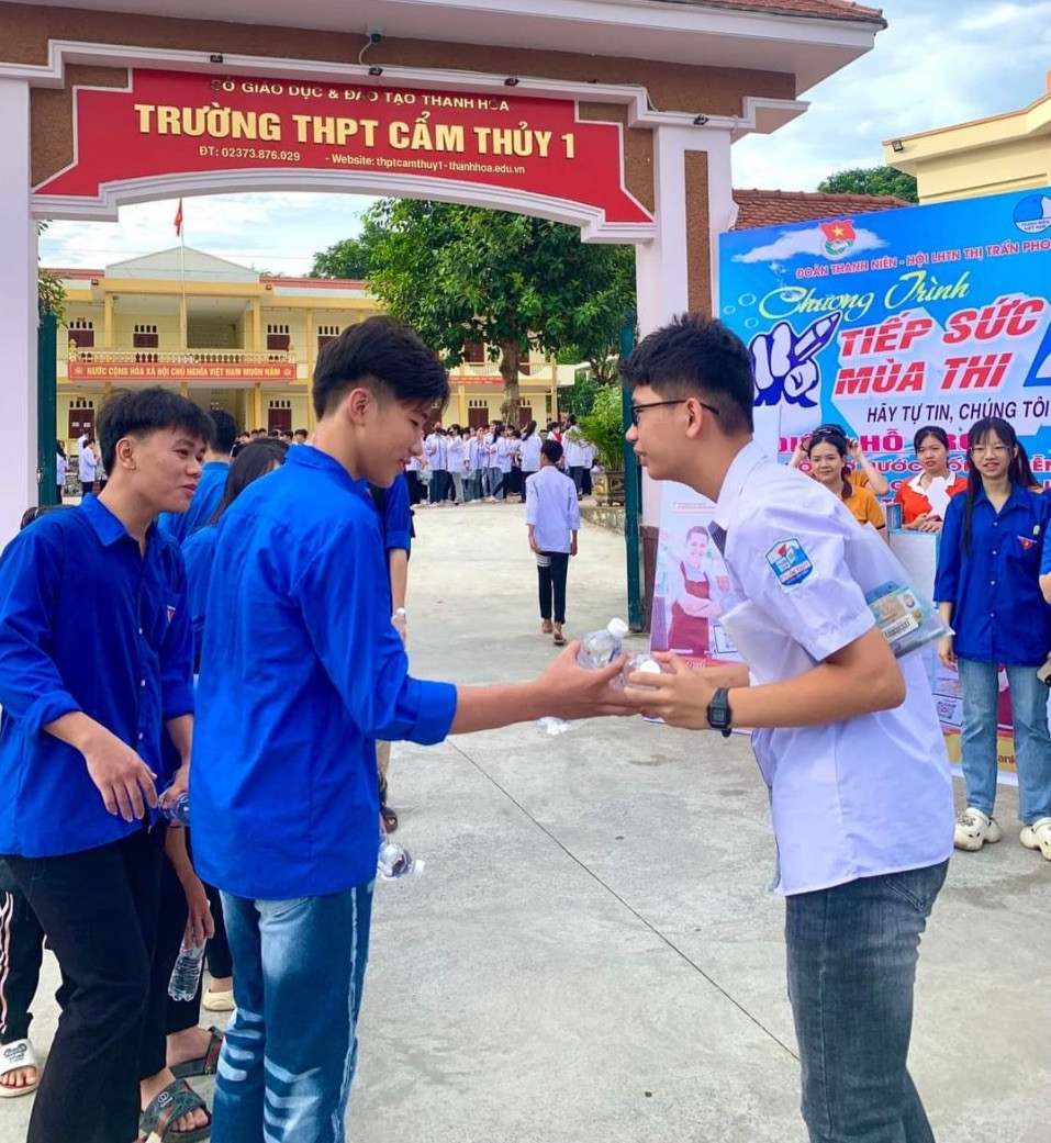 Học sinh tham dự kỳ thi lớp 10 THPT tại Thanh Hoá năm học 2024-2025 Học sinh tham dự kỳ thi lớp 10 THPT tại Thanh Hoá năm học 2024-2025