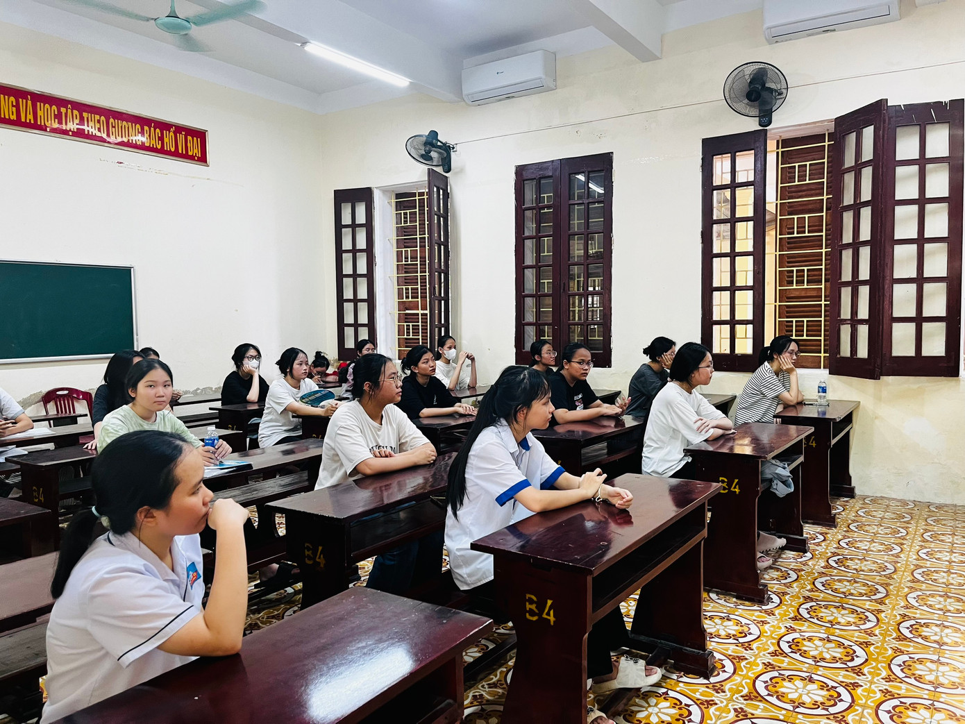 Học sinh tham dự Kỳ thi tốt nghiệp THPT năm 2024 tại Thanh Hoá