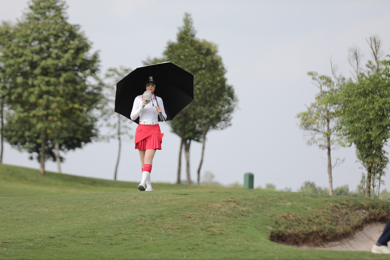 Hấp dẫn cuộc đua 'tam mã': Đoàn Uy, Phạm Nam, Đức Sơn ảnh 87 Hấp dẫn cuộc đua 'tam mã': Đoàn Uy, Phạm Nam, Đức Sơn ảnh 87