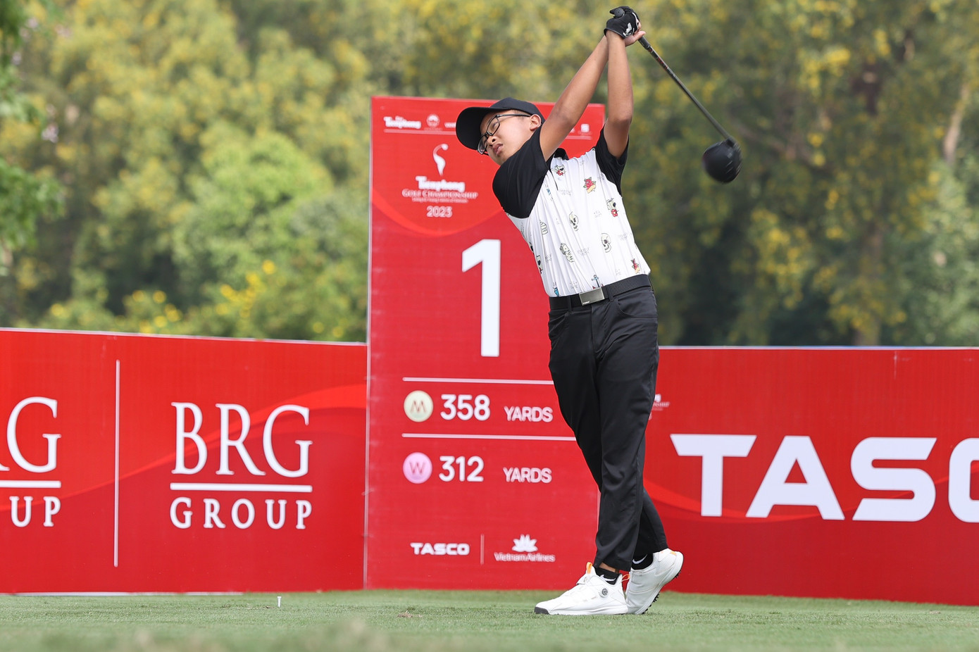 Hấp dẫn cuộc đua 'tam mã': Đoàn Uy, Phạm Nam, Đức Sơn ảnh 35 Hấp dẫn cuộc đua 'tam mã': Đoàn Uy, Phạm Nam, Đức Sơn ảnh 35