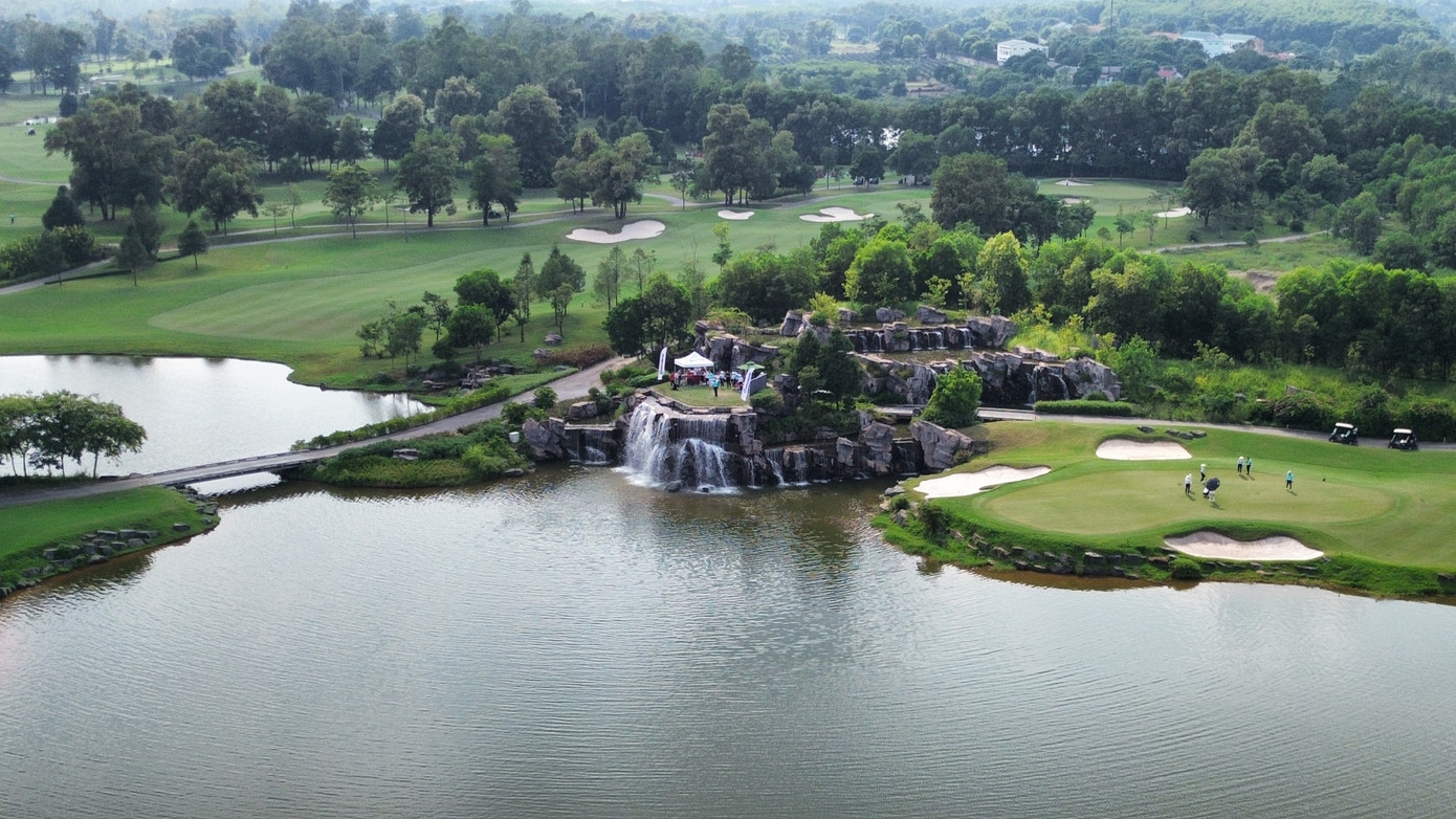 Hấp dẫn cuộc đua 'tam mã': Đoàn Uy, Phạm Nam, Đức Sơn ảnh 72 Hấp dẫn cuộc đua 'tam mã': Đoàn Uy, Phạm Nam, Đức Sơn ảnh 72