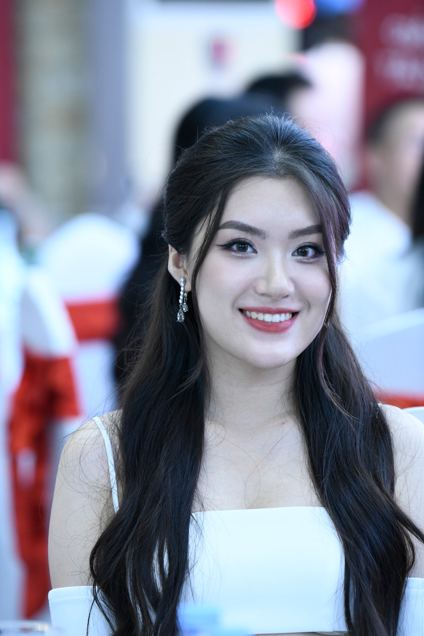 Người đẹp Biển Phan Phương Oanh. Người đẹp Biển Phan Phương Oanh.