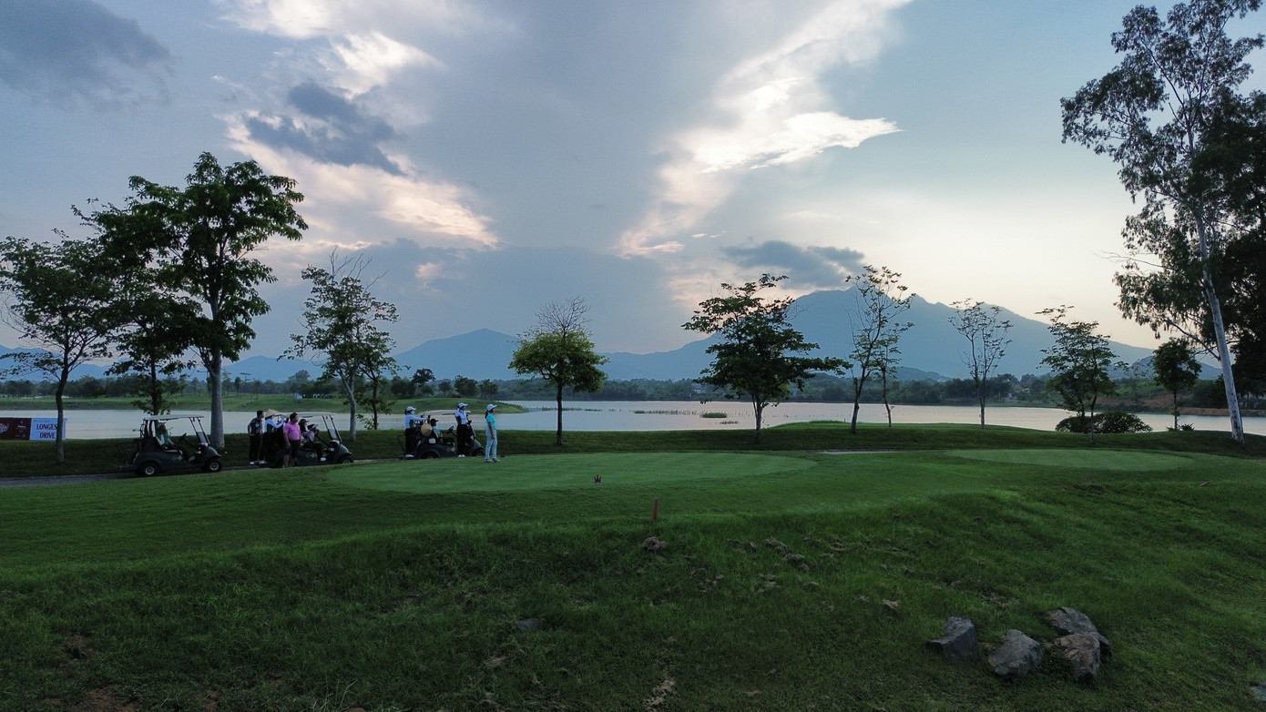 Hấp dẫn cuộc đua 'tam mã': Đoàn Uy, Phạm Nam, Đức Sơn ảnh 103 Hấp dẫn cuộc đua 'tam mã': Đoàn Uy, Phạm Nam, Đức Sơn ảnh 103