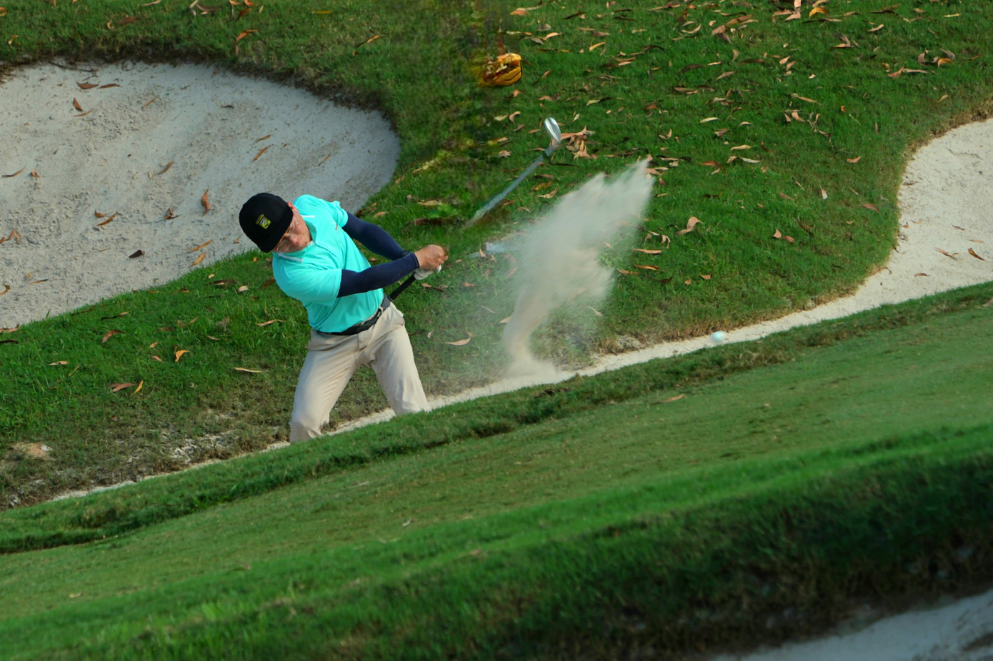 Hấp dẫn cuộc đua 'tam mã': Đoàn Uy, Phạm Nam, Đức Sơn ảnh 88 Hấp dẫn cuộc đua 'tam mã': Đoàn Uy, Phạm Nam, Đức Sơn ảnh 88