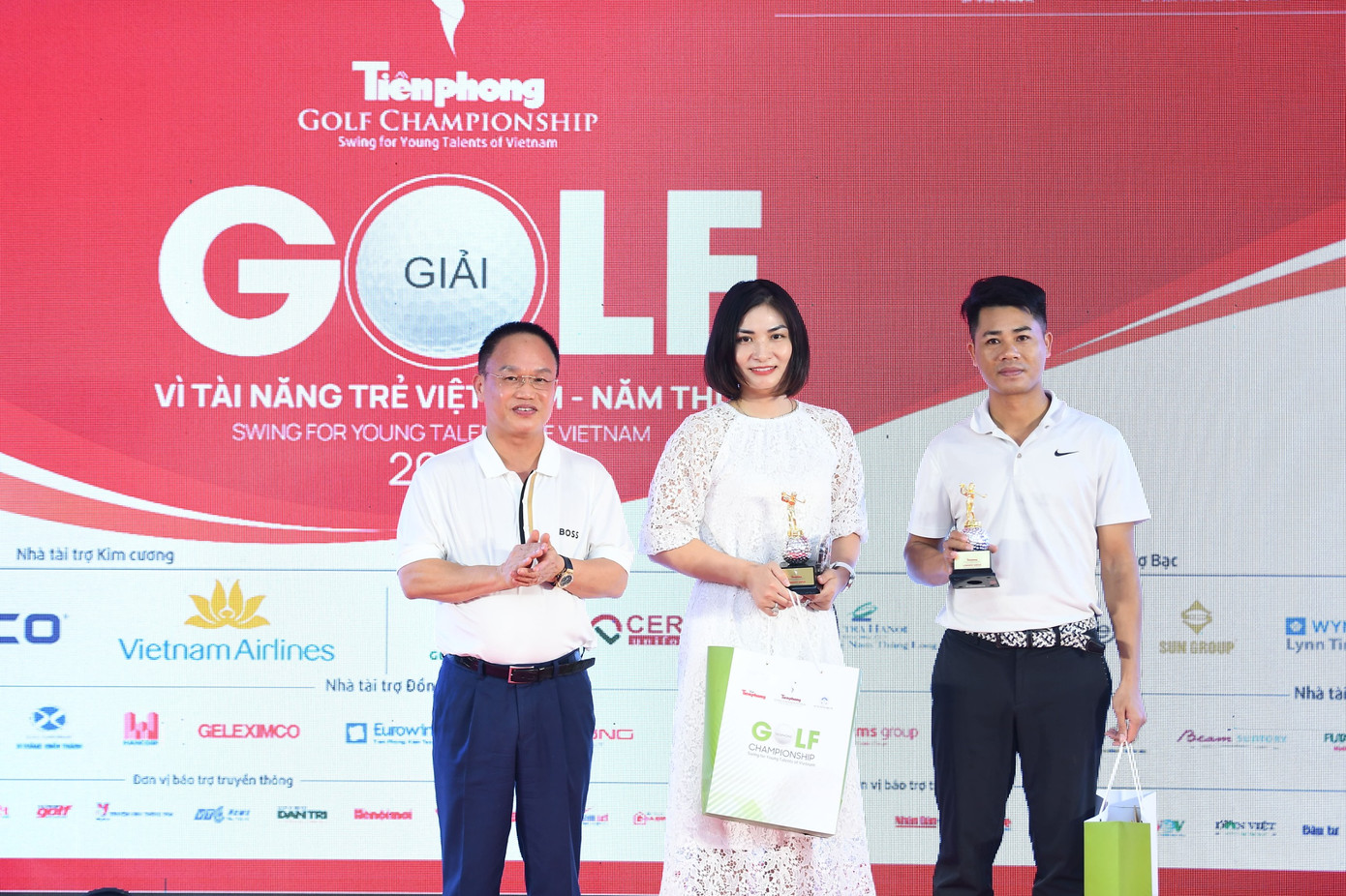 Golfer 16 tuổi Nguyễn Đức Sơn vô địch Tiền Phong Golf Championship năm 2023 ảnh 16 Golfer 16 tuổi Nguyễn Đức Sơn vô địch Tiền Phong Golf Championship năm 2023 ảnh 16