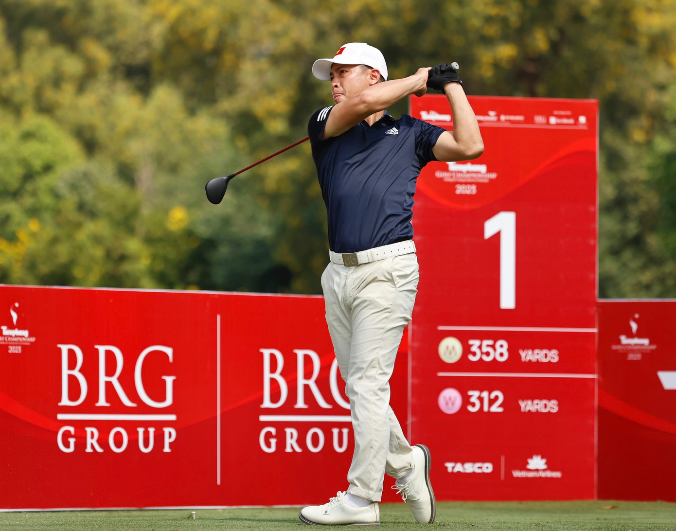 Hấp dẫn cuộc đua 'tam mã': Đoàn Uy, Phạm Nam, Đức Sơn ảnh 34 Hấp dẫn cuộc đua 'tam mã': Đoàn Uy, Phạm Nam, Đức Sơn ảnh 34