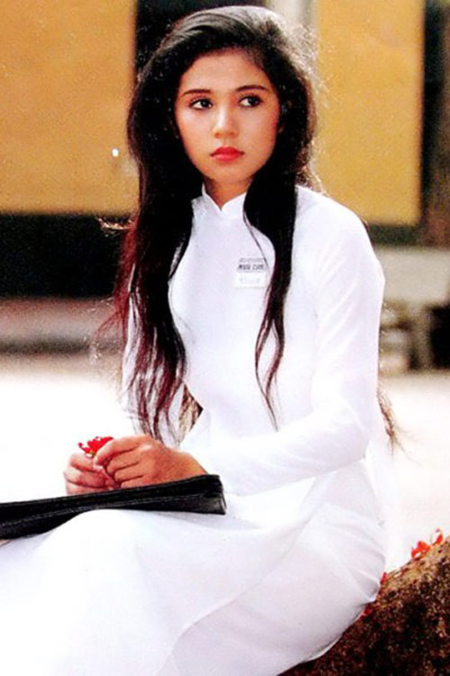 Việt Trinh gặp nhiều tai tiếng khi yêu hai đại gia đều vướng tù tội