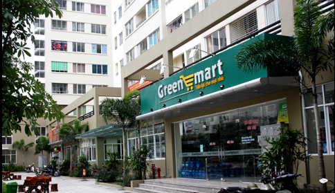 Ngay trong khuôn viên chung cư có siêu thị để người dân tiện mua sắm. Bên cạnh đó, chợ dân sinh chợ Sủi, chọ Vàng cũng chỉ cách đây hơn 1 km