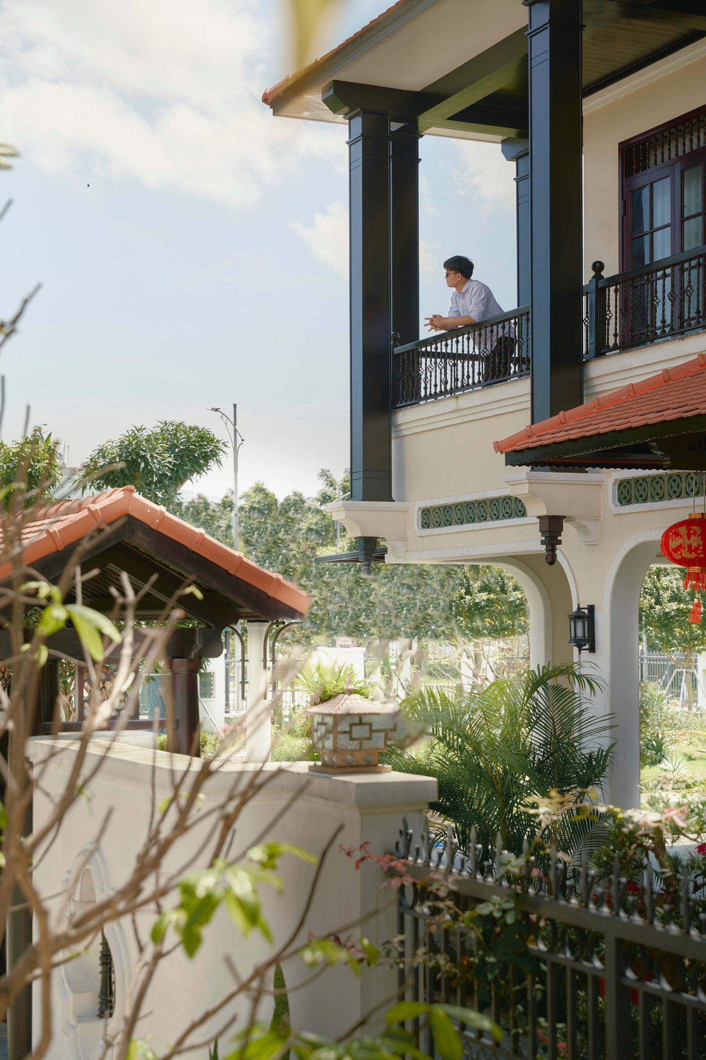 Những đường cong quen thuộc xuất hiện thống nhất.