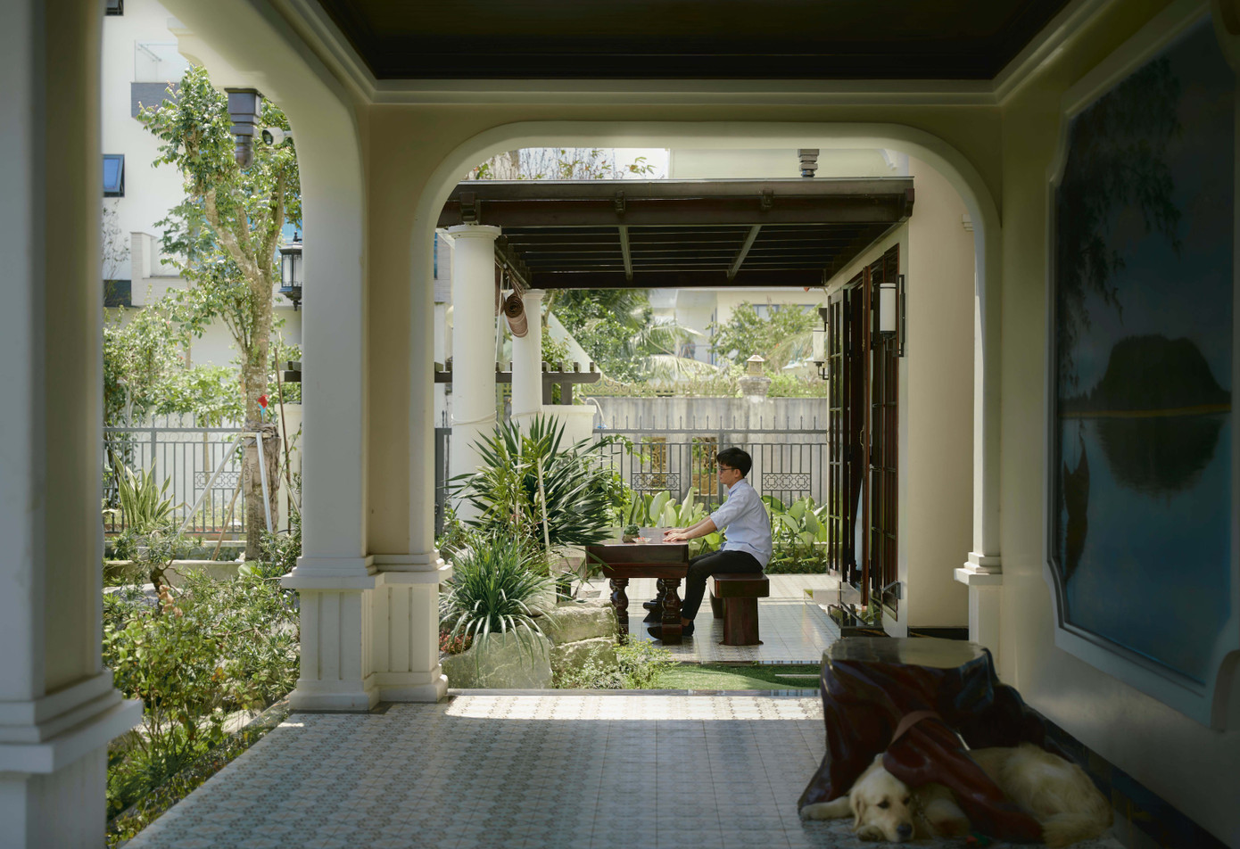 Các khoảng hiên giữ chức năng kết nối các khối không gian.