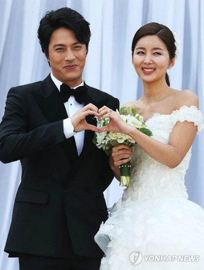 Dàn sao 'Giày thủy tinh' sau 14 năm: Người hạnh phúc, kẻ độc thân ảnh 13