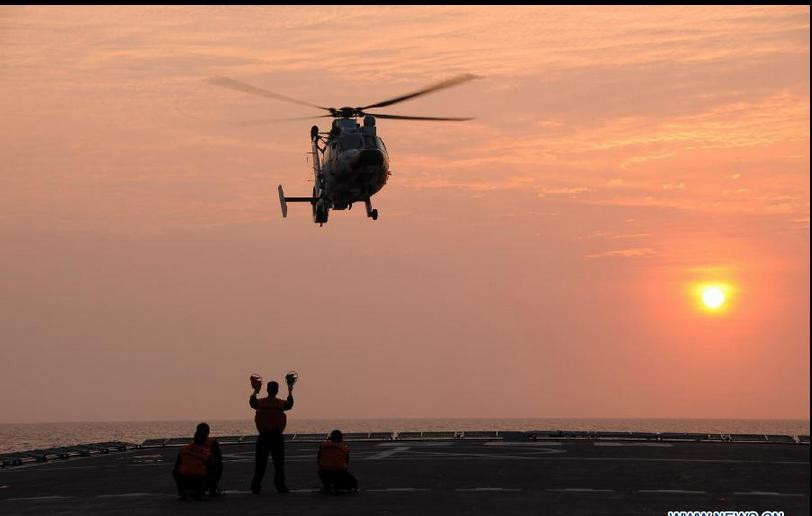 Bốn trực thăng và một chiếc thủy phi cơ cũng được Hải quân Trung Quốc điều ra Biển Đông trong đợt này. Bốn trực thăng và một chiếc thủy phi cơ cũng được Hải quân Trung Quốc điều ra Biển Đông trong đợt này.