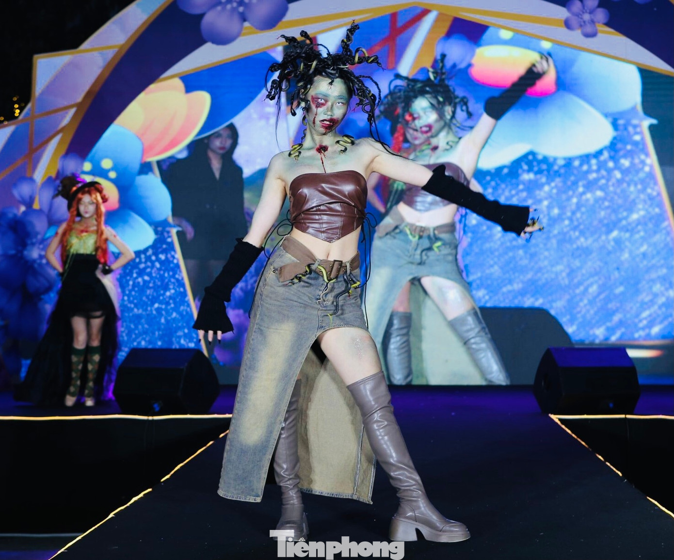 Tác phẩm “Nỗi oan khuất của nàng Medusa” thuộc chủ đề “Makeup Fantasy”