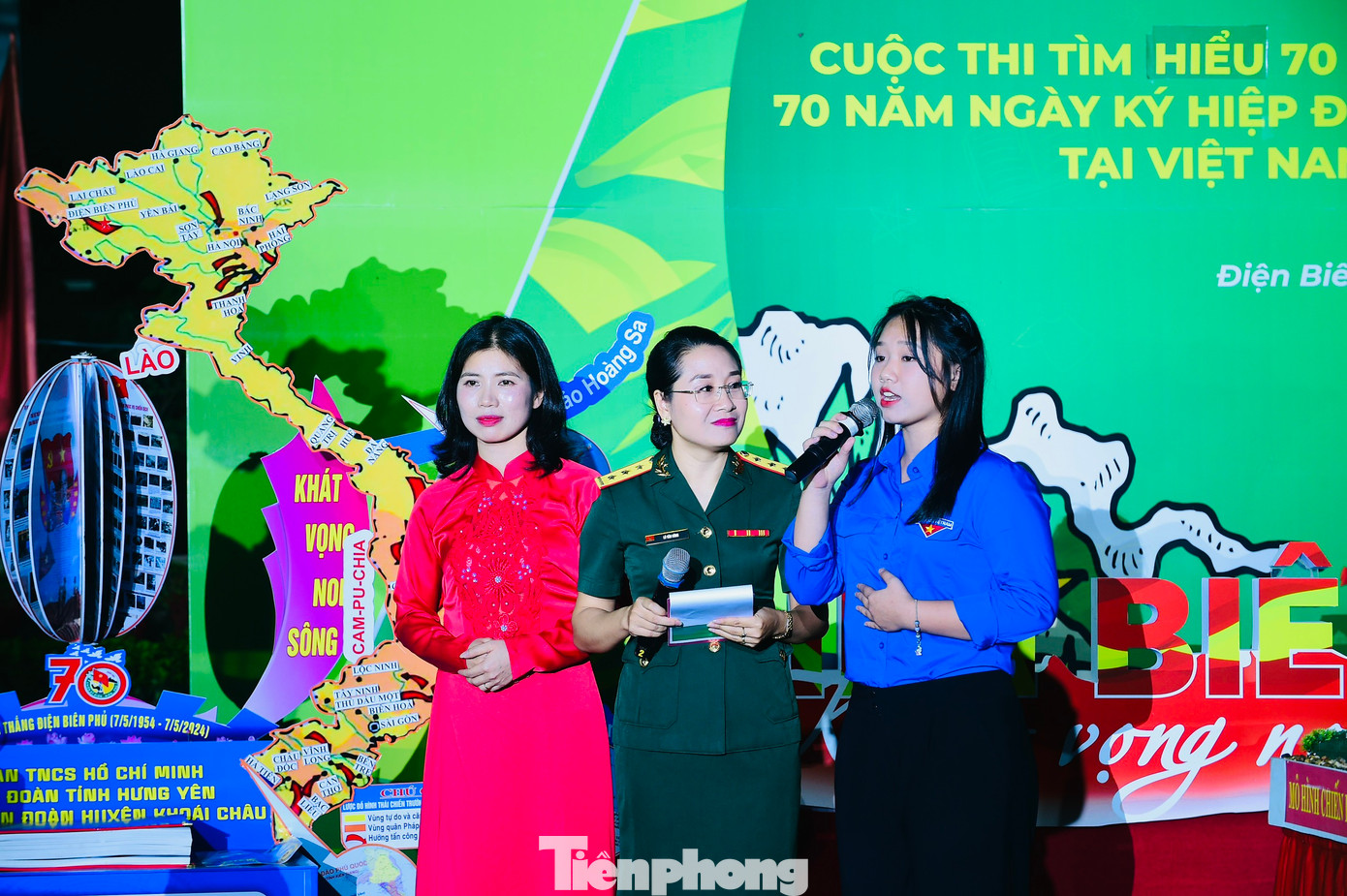 Giao lưu với các tác giả đạt giải