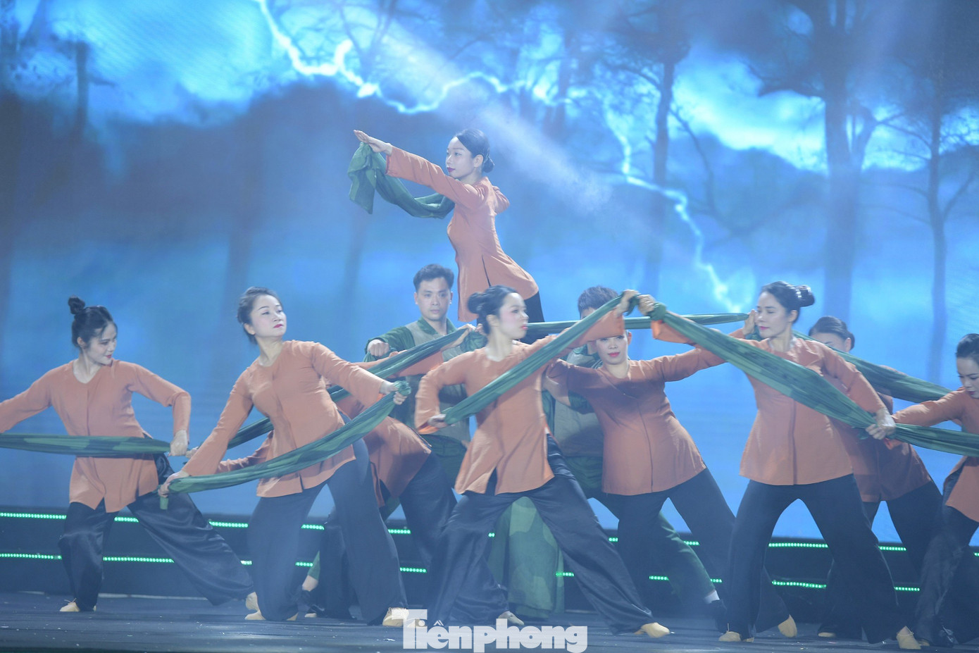 Các tiết mục văn nghệ đặc sắc tại chương trình về chủ đề "Điện Biên Phủ - Khát vọng non sông".