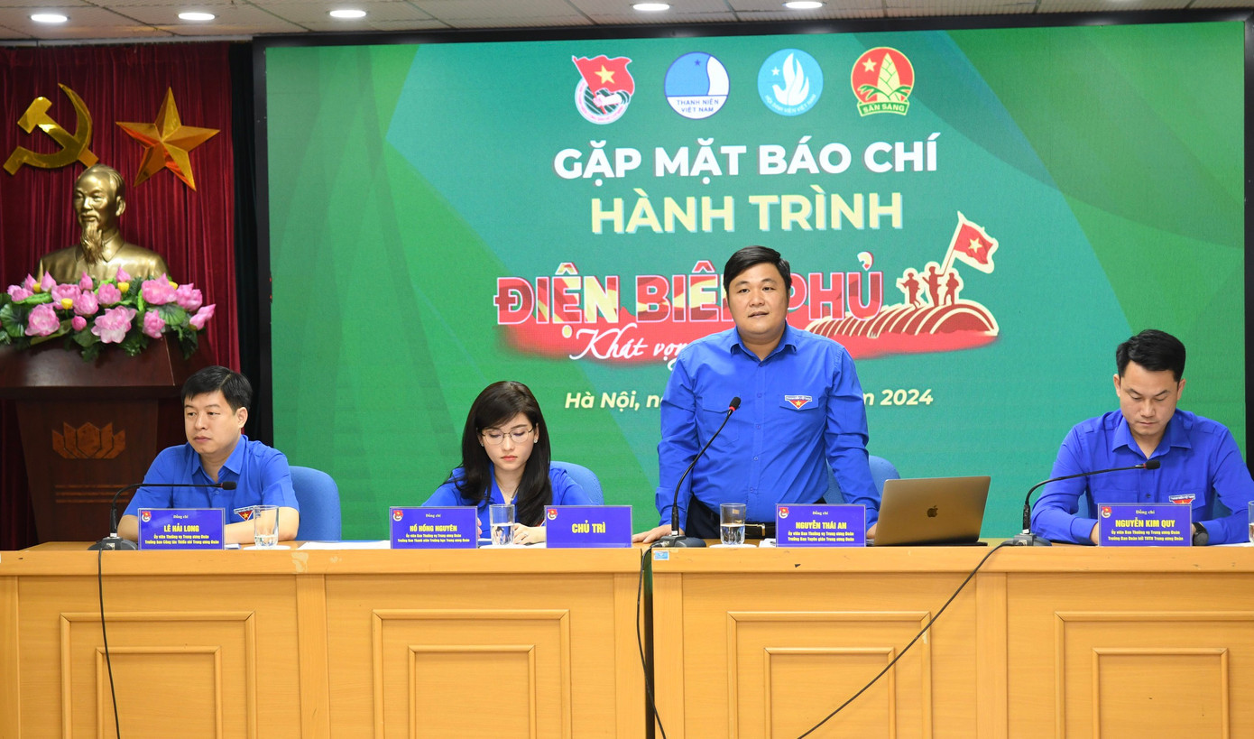 Anh Nguyễn Thái An - Trưởng ban Tuyên giáo T.Ư Đoàn cùng các lãnh đạo ban, đơn vị trực thuộc T.Ư Đoàn chủ trì buổi thông tin báo chí. Ảnh: Bảo Anh Anh Nguyễn Thái An - Trưởng ban Tuyên giáo T.Ư Đoàn cùng các lãnh đạo ban, đơn vị trực thuộc T.Ư Đoàn chủ trì buổi thông tin báo chí. Ảnh: Bảo Anh