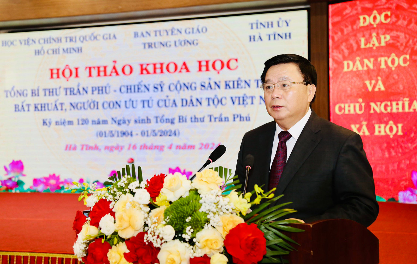 Ủy viên Bộ Chính trị, Giám đốc Học viện Chính trị Quốc gia Hồ Chí Minh, Chủ tịch Hội đồng Lý luận T.Ư Nguyễn Xuân Thắng phát biểu khai mạc Hội thảo Ủy viên Bộ Chính trị, Giám đốc Học viện Chính trị Quốc gia Hồ Chí Minh, Chủ tịch Hội đồng Lý luận T.Ư Nguyễn Xuân Thắng phát biểu khai mạc Hội thảo