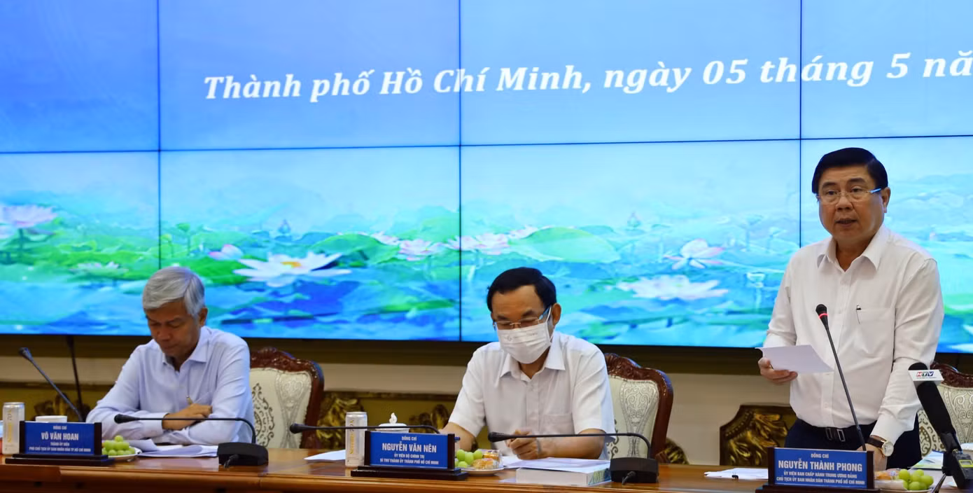 Hội thảo được tổ chức dưới sự chủ trì của Bí thư Thành ủy Nguyễn Văn Nên và lãnh đạo UBND TPHCM Hội thảo được tổ chức dưới sự chủ trì của Bí thư Thành ủy Nguyễn Văn Nên và lãnh đạo UBND TPHCM
