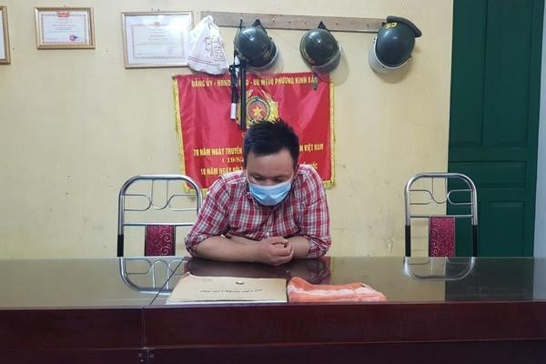 Quý tại cơ quan công an Quý tại cơ quan công an