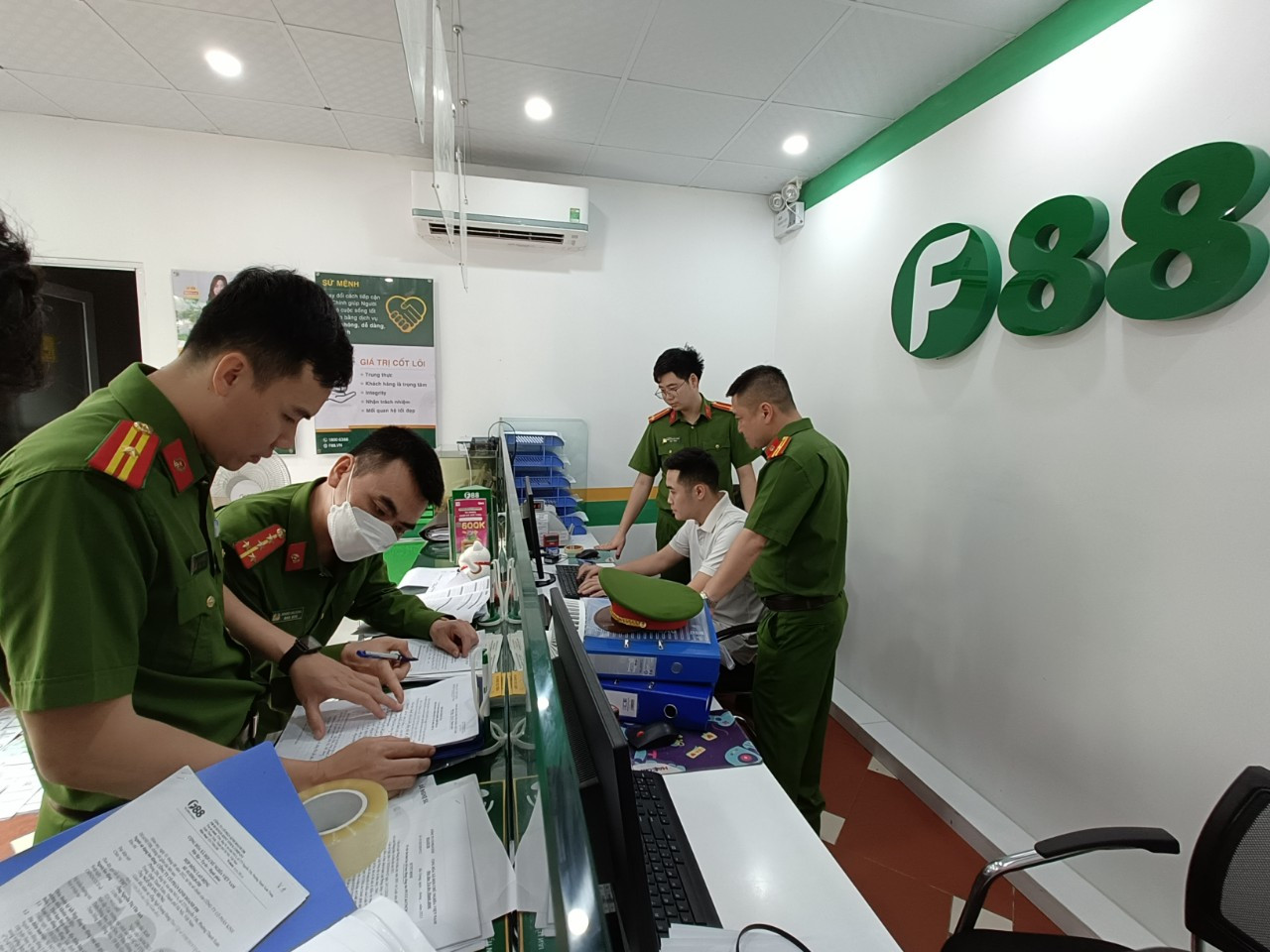 Công an Bắc Giang kiểm tra Chi nhánh Công ty F88