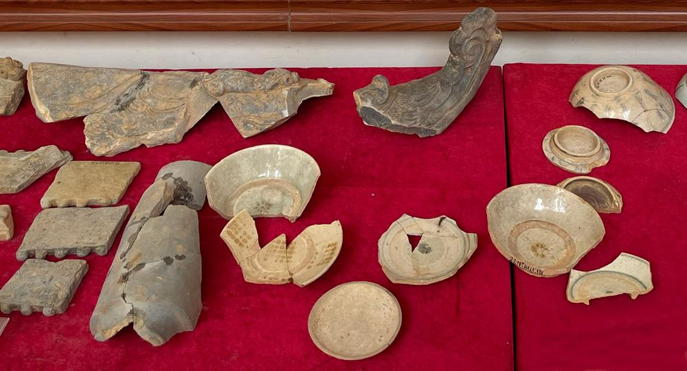 Một số di vật được phát lộ sau đợt khai quật tại chùa Nghĩa Trung