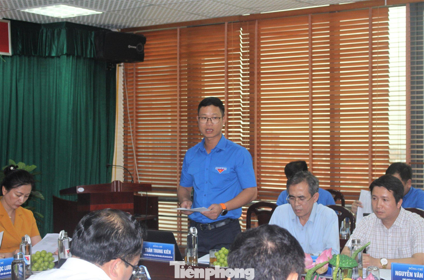 Lãnh đạo Tỉnh Đoàn Bắc Giang báo cáo tại hội nghị