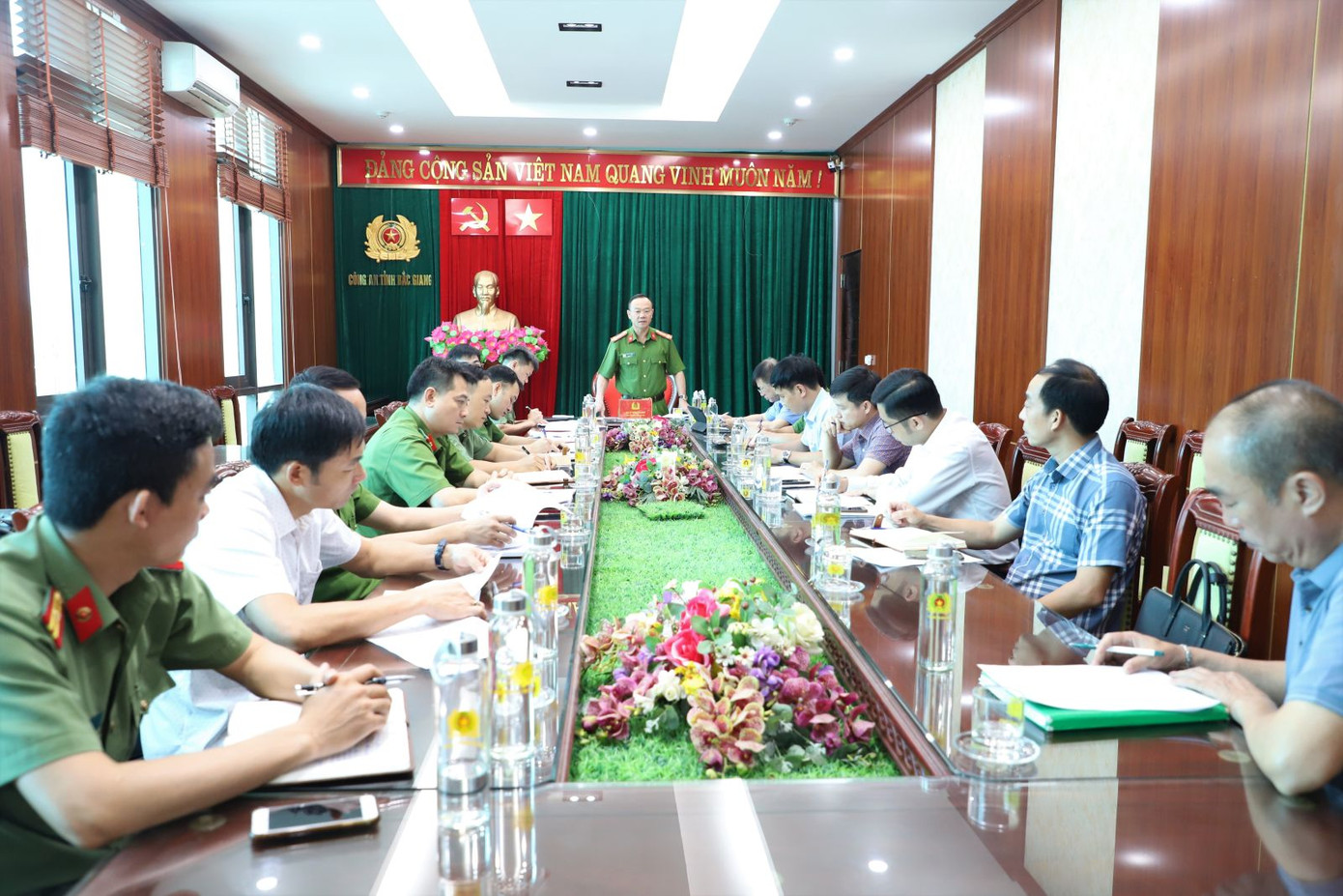 Công an tỉnh Bắc Giang công bố quyết định thanh tra. Công an tỉnh Bắc Giang công bố quyết định thanh tra.