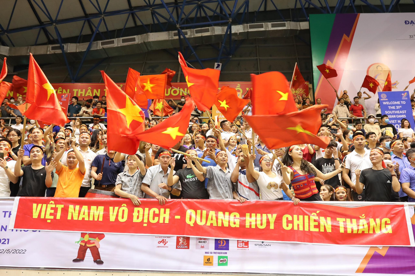 Cả làng Do Nha, xã Phương Liễu, huyện Quế Võ (Bắc Ninh) rủ nhau đi cổ vũ SEA Games 31 Cả làng Do Nha, xã Phương Liễu, huyện Quế Võ (Bắc Ninh) rủ nhau đi cổ vũ SEA Games 31