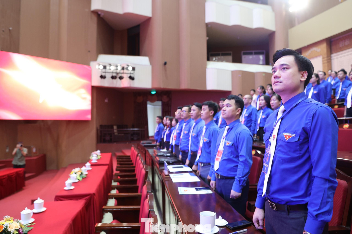 Sáng 6/10, Đại hội Đoàn TNCS Hồ Chí Minh tỉnh Bắc Ninh lần thứ XV bầu Đoàn chủ tịch, Đoàn thư ký, Ban Thẩm tra tư cách đại biểu, thông qua chương trình, nội quy, quy chế làm việc của Đại hội, báo cáo kết quả thẩm tra tư cách đại biểu, trình bày tóm tắt Báo cáo chính trị và định hướng thảo luận, tổ thảo luận tại 4 diễn đàn.