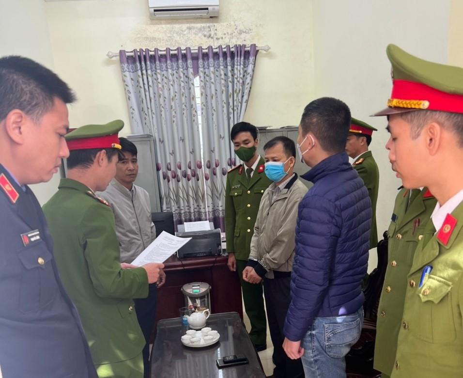 Cơ quan Công an thi hành lệnh bắt tạm giam bị can Tư