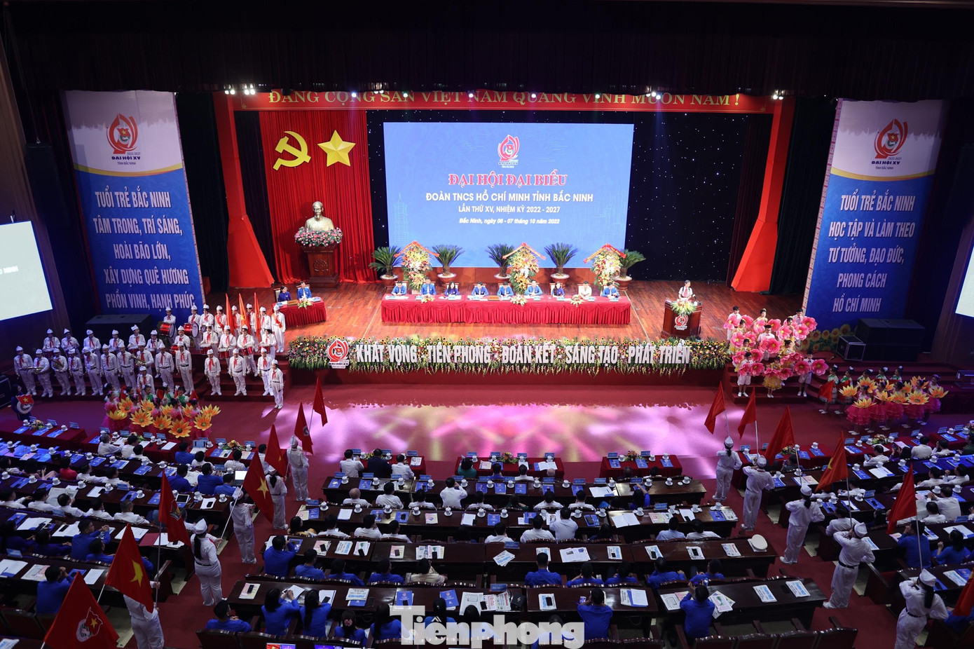 Ngày 6/10, Đại hội đại biểu Đoàn TNCS Hồ Chí Minh tỉnh Bắc Ninh lần thứ XV diễn ra nhiều nội dung, như bầu Đoàn Chủ tịch, Đoàn Thư ký, Ban Thẩm tra tư cách đại biểu; bầu Ban Chấp hành Tỉnh Đoàn Bắc Ninh khóa XV, nhiệm kỳ 2022 - 2027, gồm 31 đồng chí. Hội nghị lần thứ nhất Ban Chấp hành Tỉnh Đoàn Bắc Ninh khóa XV bầu Ban Thường vụ, gồm 8 đồng chí. Anh Nguyễn Đức Sâm tái đắc cử Bí thư Tỉnh Đoàn Bắc Ninh. Anh Trần Văn Đăng và anh Nguyễn Bảo Đại làm Phó Bí thư Tỉnh Đoàn Bắc Ninh