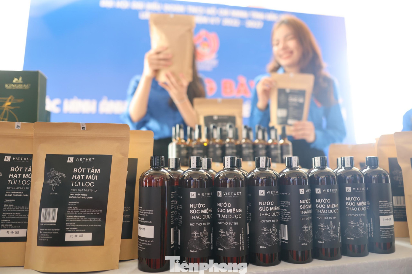 Sản phẩm khởi nghiệp thảo dược của tuổi trẻ Bắc Ninh trưng bày tại Đại hội đại biểu Đoàn TNCS Hồ Chí Minh tỉnh Bắc Ninh lần thứ XV.