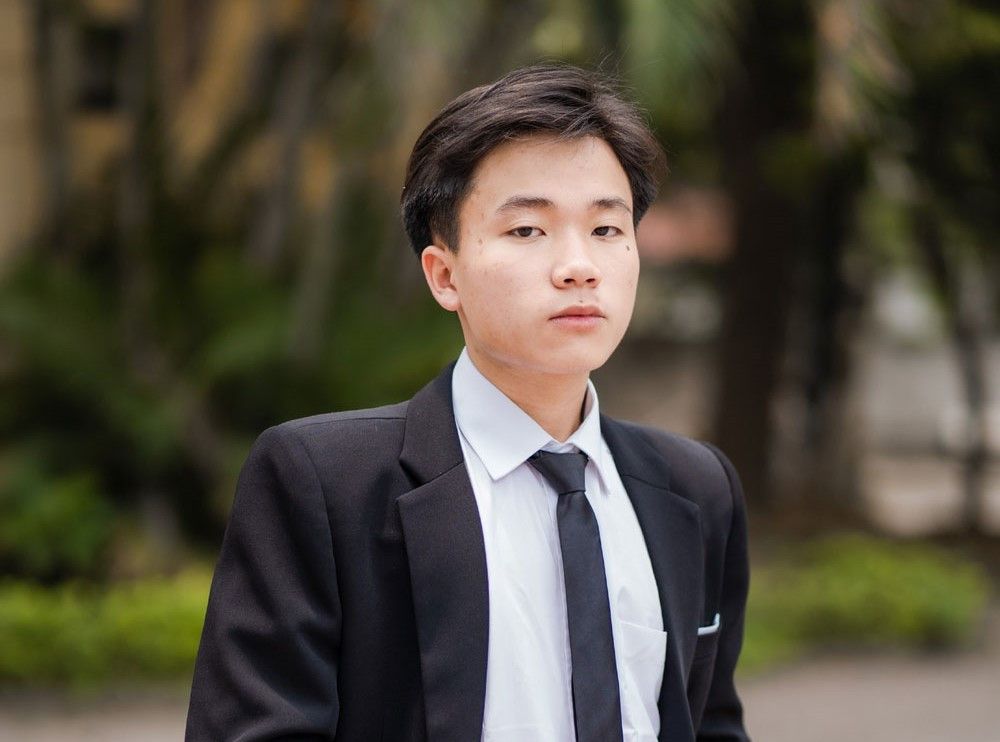 Nguyễn Mạnh Thắng - thủ khoa khối A00 toàn quốc.