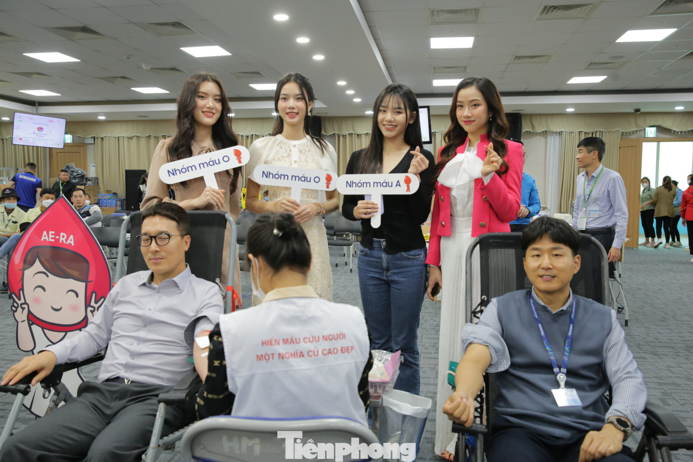 Tham gia chương trình còn có Nguyễn Ngọc Mai - Người đẹp nhân ái Hoa hậu Việt Nam (HHVN) năm 2022, top 5 HHVN năm 2022; Đinh Khánh Hòa - Top 10 HHVN năm 2022; Phan Phương Oanh - Người đẹp biển HHVN năm 2022; Hoàng Hương Giang - Top 5 HHVN năm 2022.