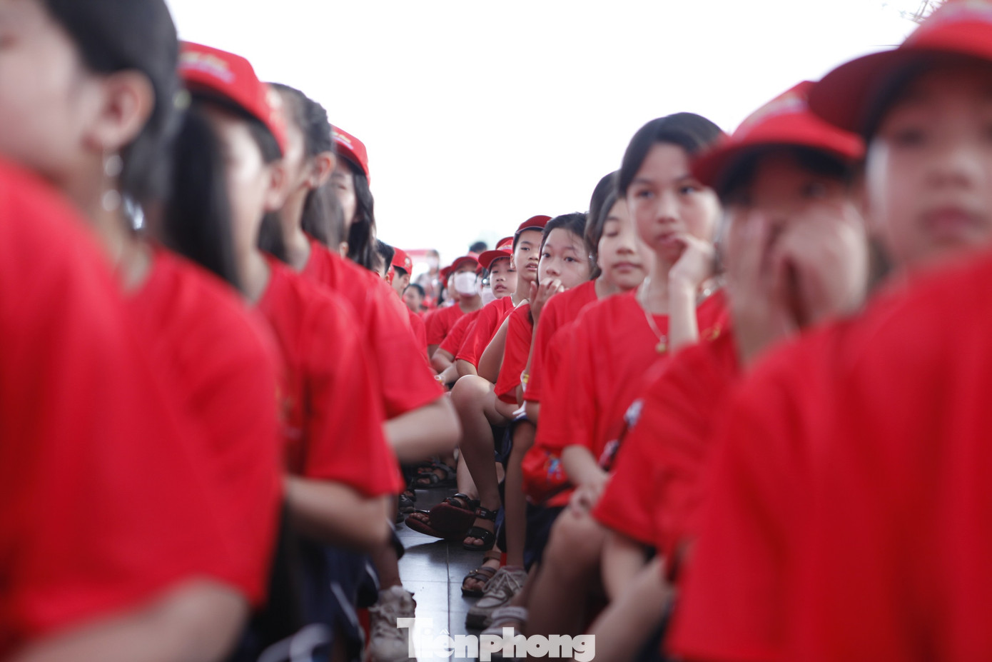 Các tiết mục văn nghệ tại ngày hội thu hút sự chú ý của các em thiếu nhi. Các tiết mục văn nghệ tại ngày hội thu hút sự chú ý của các em thiếu nhi.