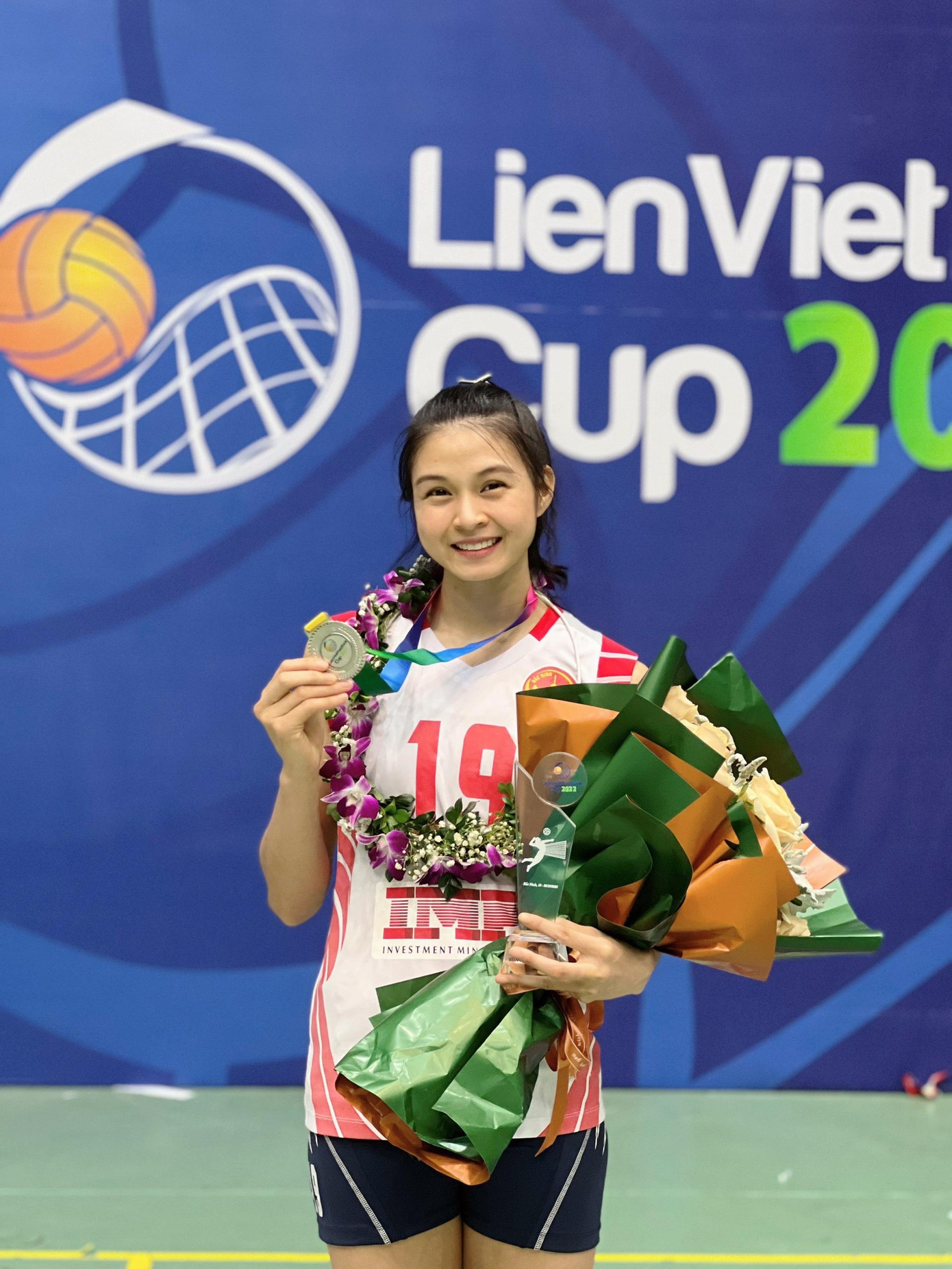 Chu Thị Ngọc đoạt danh hiệu Hoa khôi của giải bóng chuyền nữ năm 2022. Chu Thị Ngọc đoạt danh hiệu Hoa khôi của giải bóng chuyền nữ năm 2022.