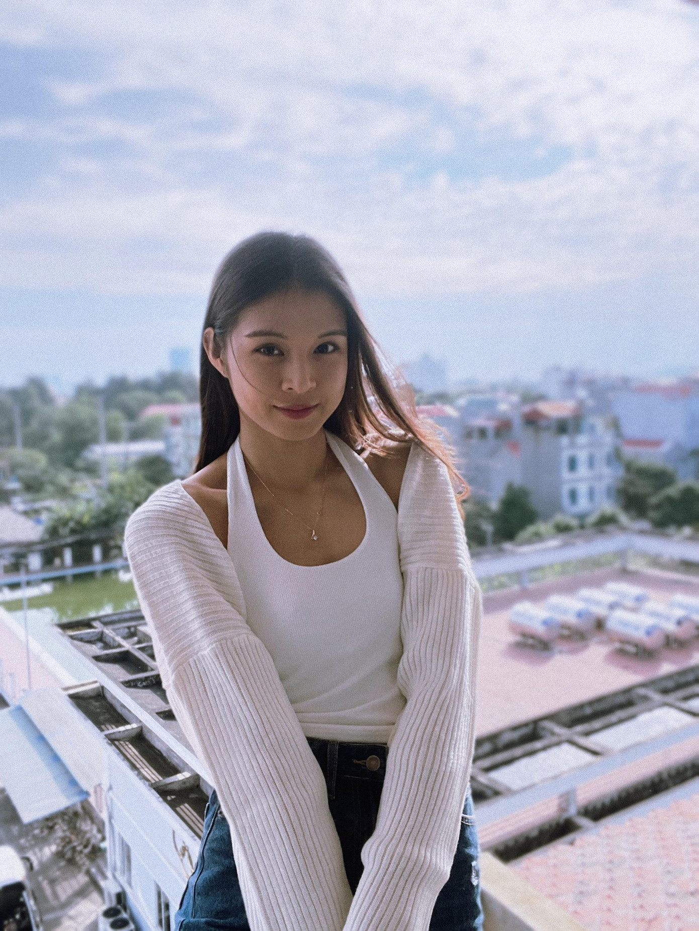 Vận động viên Chu Thị Ngọc luôn chọn những trang phục có phần thoải mái, năng động. Cô vẫn để trạng thái độc thân trên trang cá nhân. Vận động viên Chu Thị Ngọc luôn chọn những trang phục có phần thoải mái, năng động. Cô vẫn để trạng thái độc thân trên trang cá nhân.