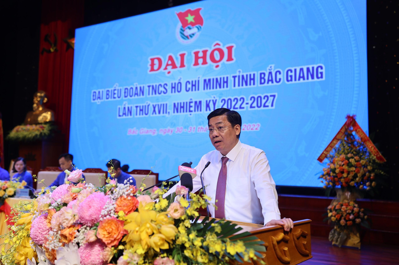 Ông Dương Văn Thái, Bí thư Tỉnh ủy Bắc Giang phát biểu tại Đại hội Đoàn TNCS Hồ Chí Minh tỉnh Bắc Giang lần thứ XVII