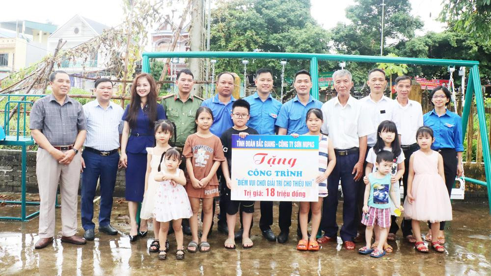 Tỉnh Đoàn Bắc Giang tặng công trình thanh niên