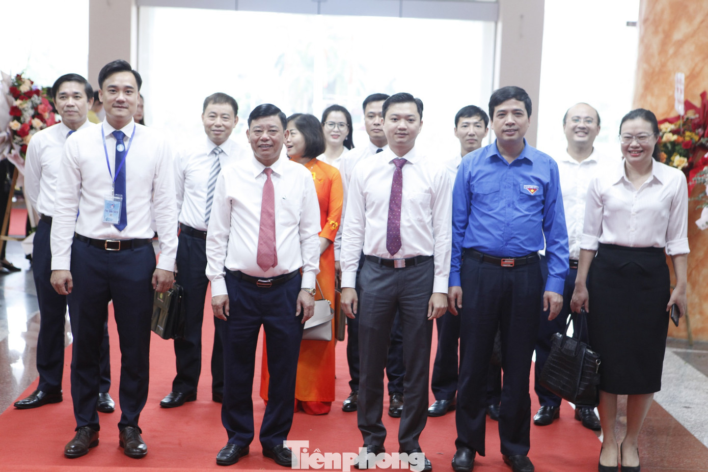 Bí thư Trung ương Đoàn Nguyễn Minh Triết (thứ 3 bên trái) cùng lãnh đạo UBND và Tỉnh Đoàn Bắc Ninh dự Đại hội Hội Sinh viên tỉnh Bắc Ninh lần thứ III. Ảnh: Nguyễn Thắng.