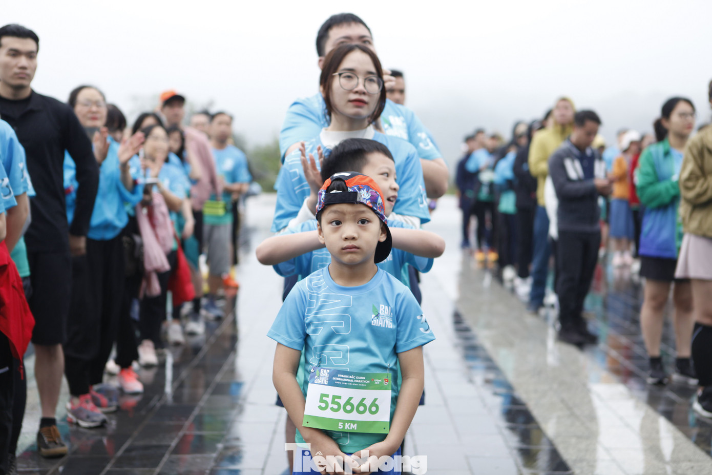 Giải chạy thu hút nhiều vận động viên nhỏ tuổi tham gia. Giải chạy thu hút nhiều vận động viên nhỏ tuổi tham gia.