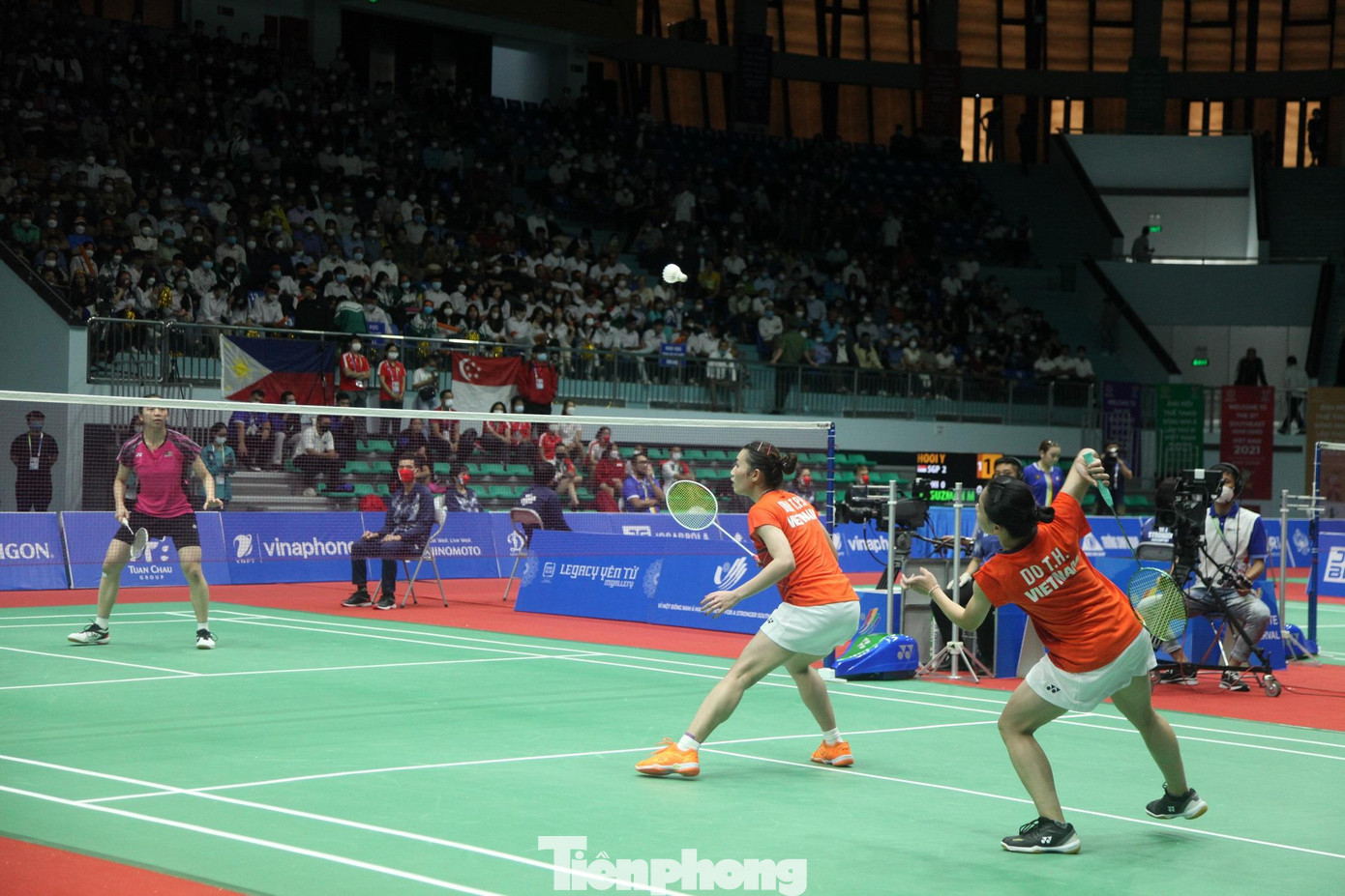 Đội nữ cầu lông Việt Nam thi đấu với đội Malaysia tại trận tứ kết Đội nữ cầu lông Việt Nam thi đấu với đội Malaysia tại trận tứ kết