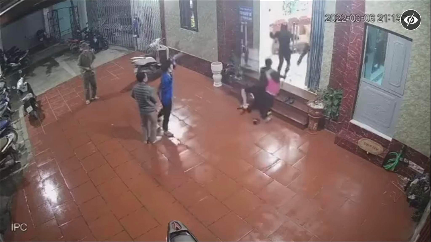 Hiện trường vụ án (Ảnh cắt từ clip)