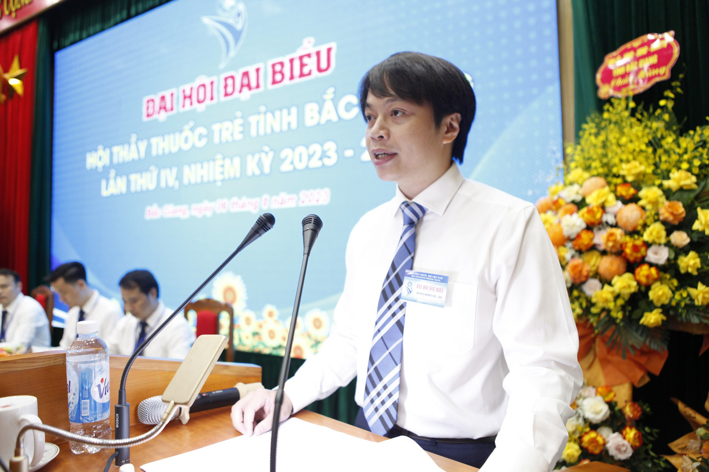 Anh Nguyễn Hữu Tú - Tổng Thư ký, Phó Chủ tịch Thường trực Trung ương Hội Thầy thuốc trẻ Việt Nam phát biểu tại Đại hội. Ảnh: Nguyễn Thắng Anh Nguyễn Hữu Tú - Tổng Thư ký, Phó Chủ tịch Thường trực Trung ương Hội Thầy thuốc trẻ Việt Nam phát biểu tại Đại hội. Ảnh: Nguyễn Thắng