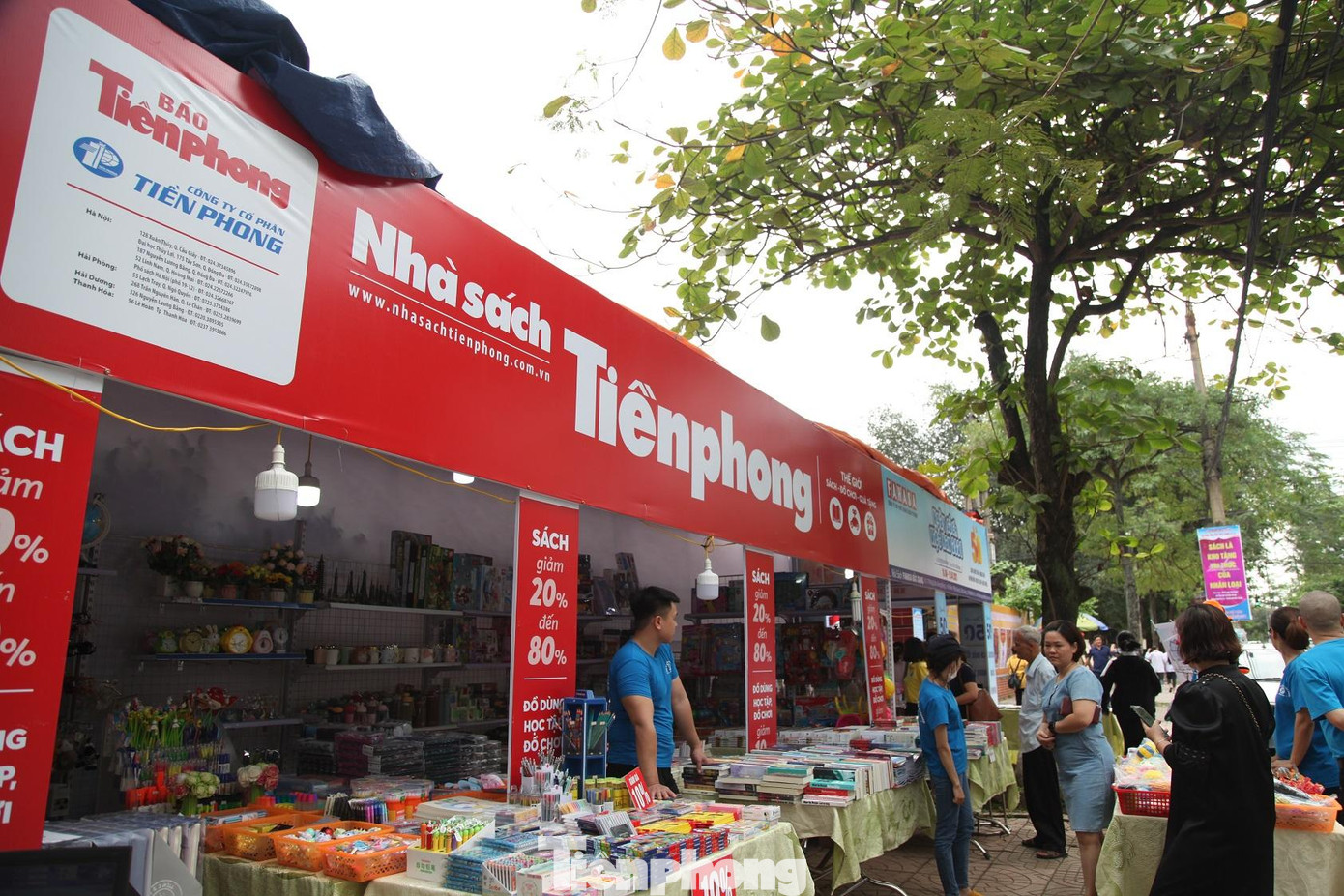 Gian trưng bày của Nhà sách Tiền Phong tại chương trình